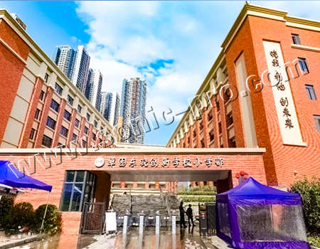 深圳市罗湖区翠园东晓创新学校报告厅